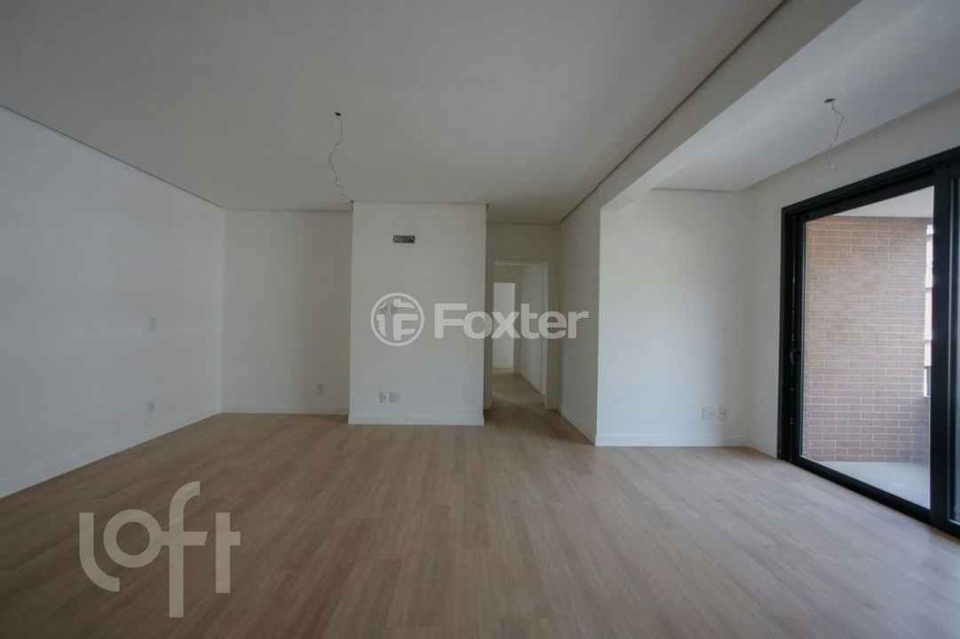 Apartamento à venda com 3 quartos, 131m² - Foto 3