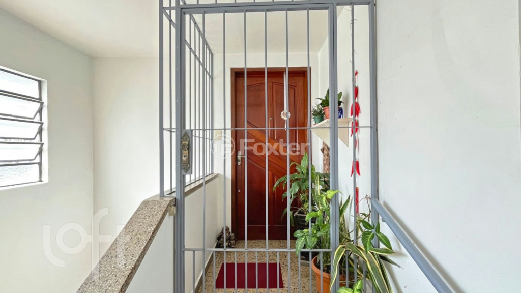Apartamento à venda com 2 quartos, 76m² - Foto 9