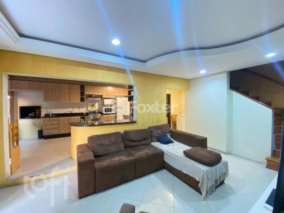 Casa à venda com 3 quartos, 199m² - Foto 1