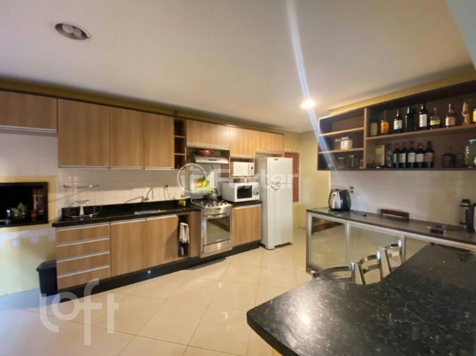 Casa à venda com 3 quartos, 199m² - Foto 4