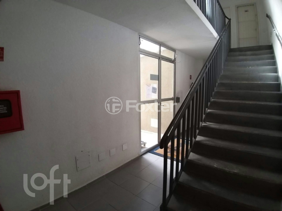 Apartamento à venda com 2 quartos, 40m² - Foto 8