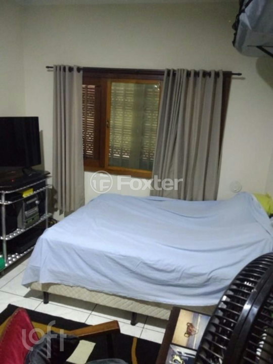 Casa à venda com 3 quartos, 233m² - Foto 11