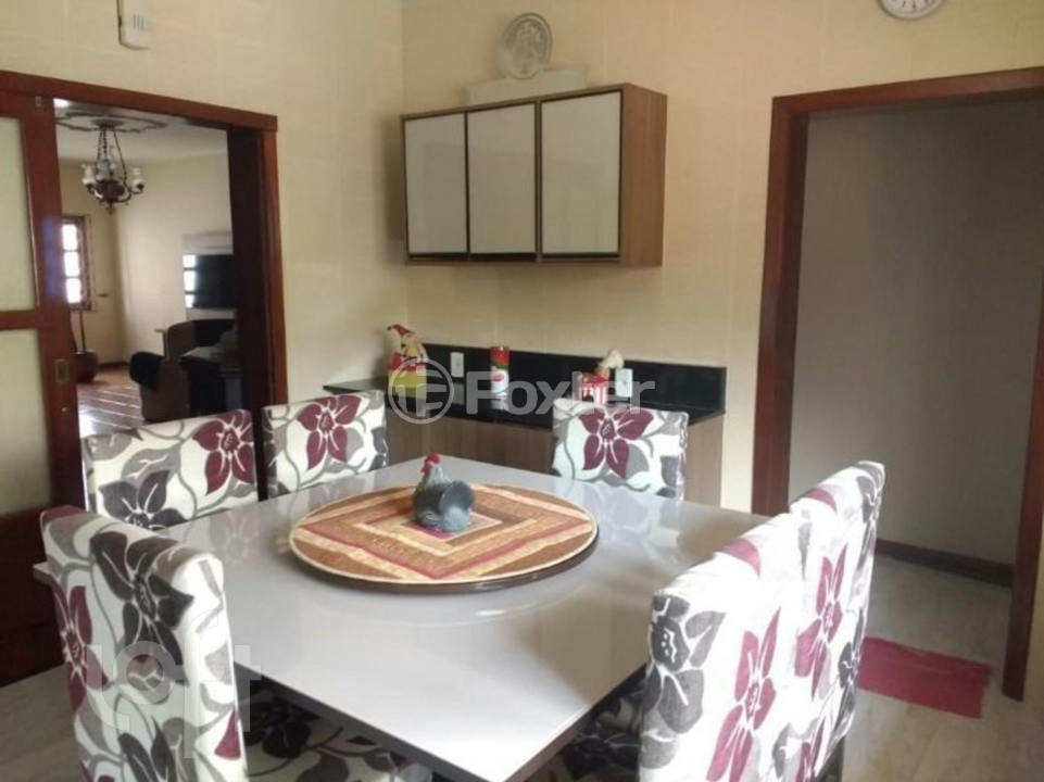 Casa à venda com 3 quartos, 233m² - Foto 8
