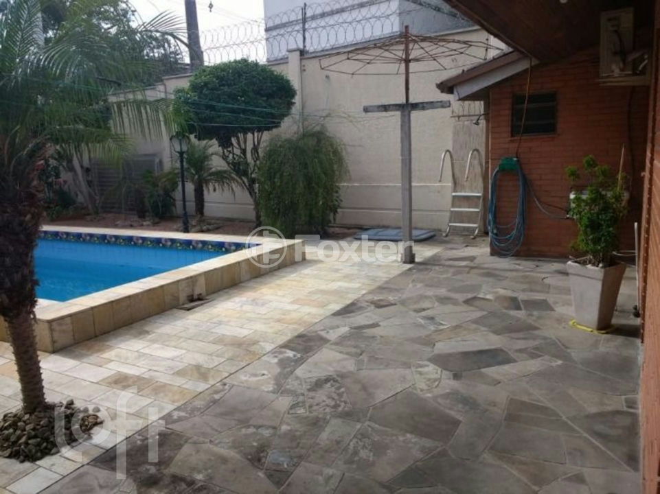 Casa à venda com 3 quartos, 233m² - Foto 22