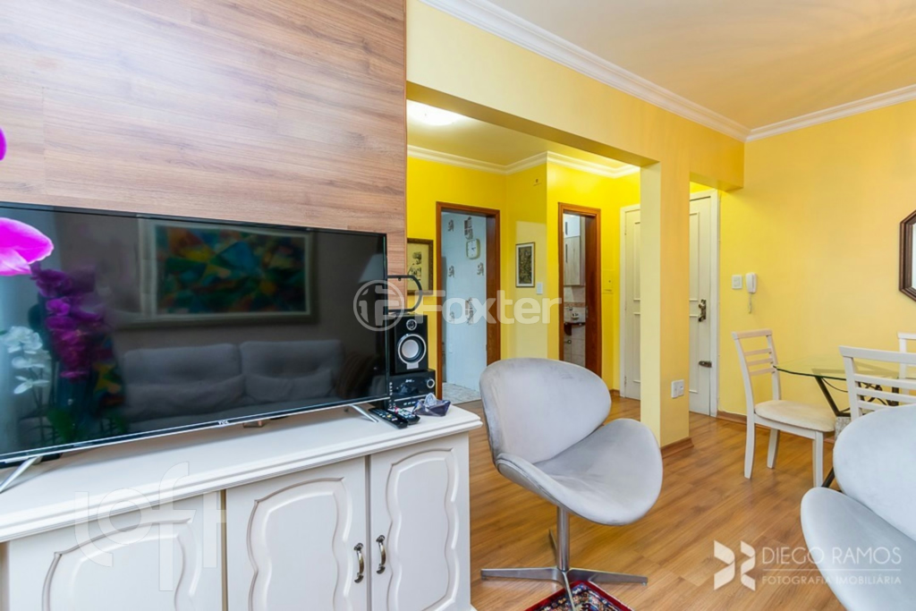 Apartamento à venda com 2 quartos, 69m² - Foto 3