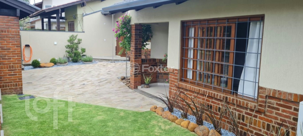 Casa à venda com 3 quartos, 257m² - Foto 3