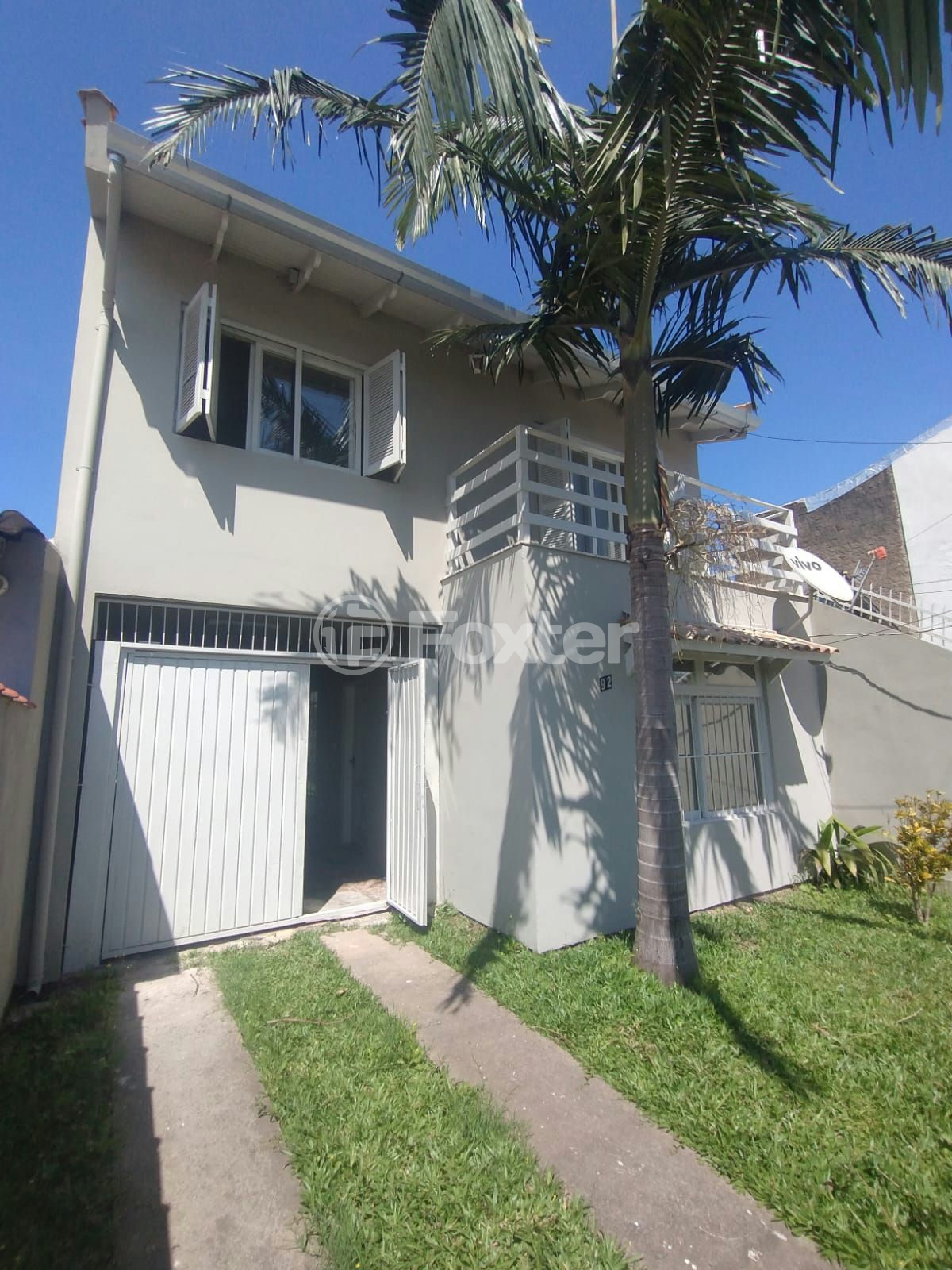 Casa à venda com 3 quartos, 138m² - Foto 1