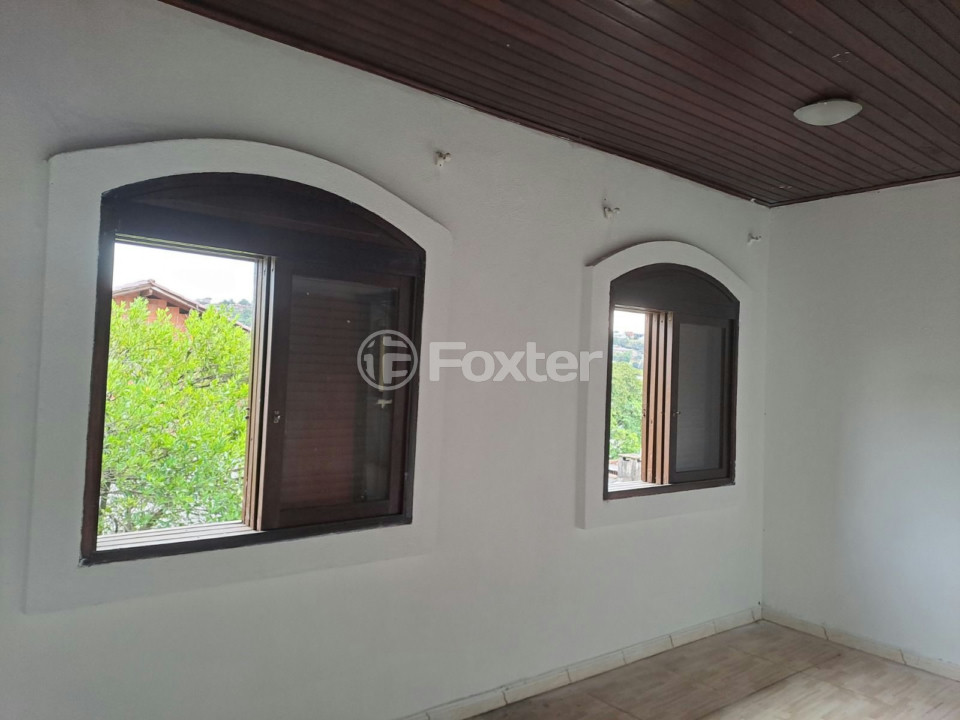 Casa à venda com 2 quartos, 191m² - Foto 1