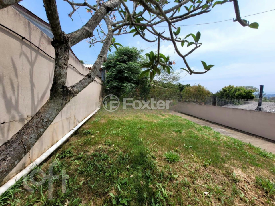 Casa à venda com 2 quartos, 114m² - Foto 2