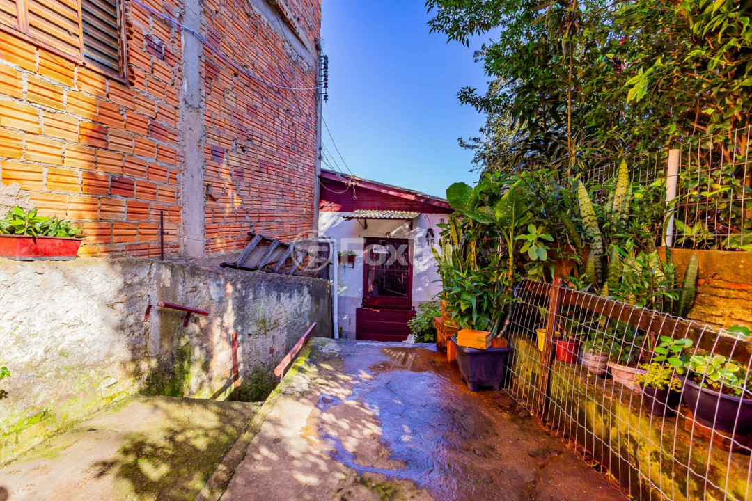 Casa à venda com 2 quartos, 69m² - Foto 18