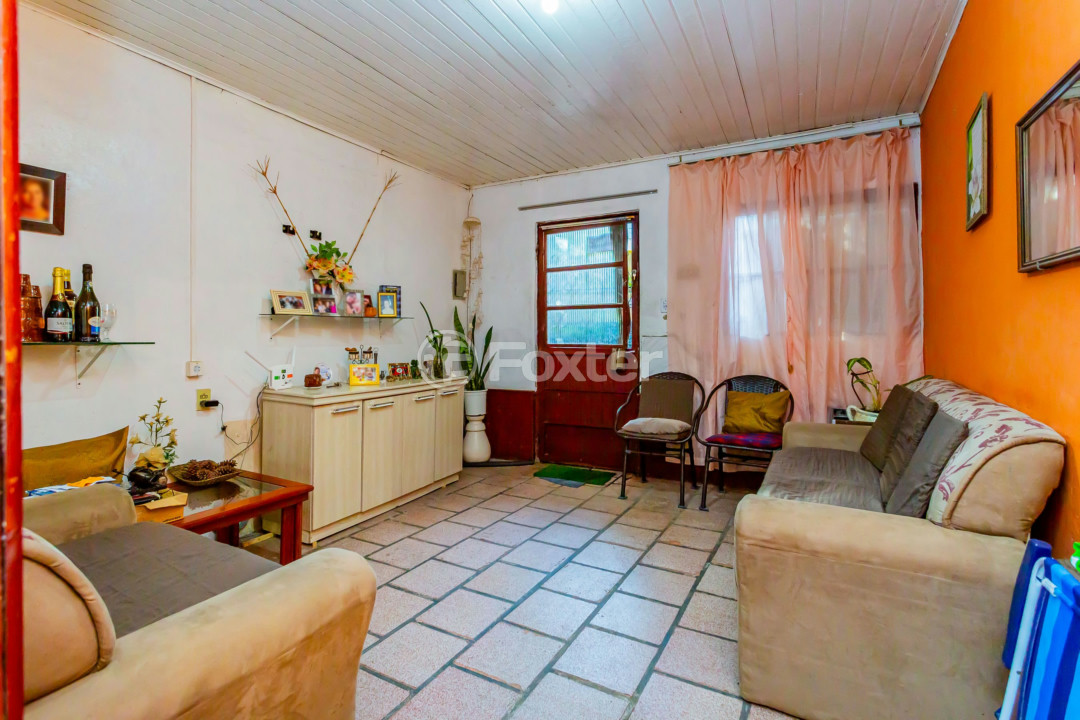 Casa à venda com 2 quartos, 69m² - Foto 2