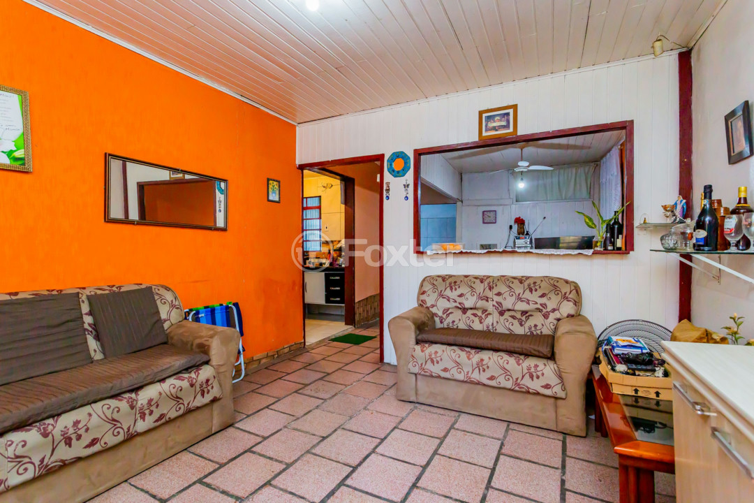 Casa à venda com 2 quartos, 69m² - Foto 1