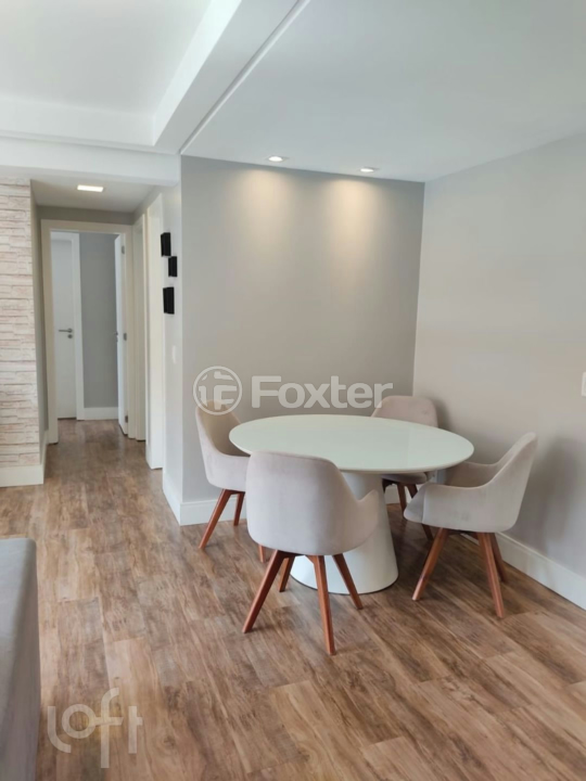 Apartamento à venda com 2 quartos, 70m² - Foto 7