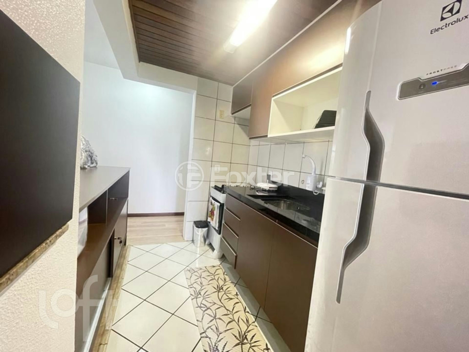 Apartamento à venda com 3 quartos, 77m² - Foto 7