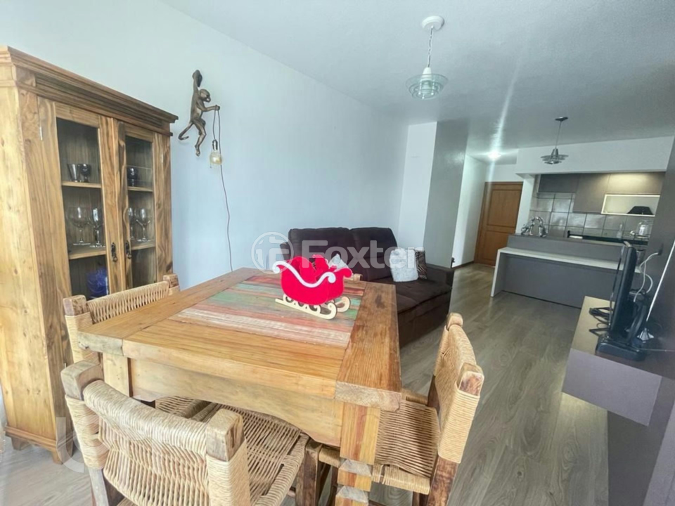 Apartamento à venda com 3 quartos, 77m² - Foto 2