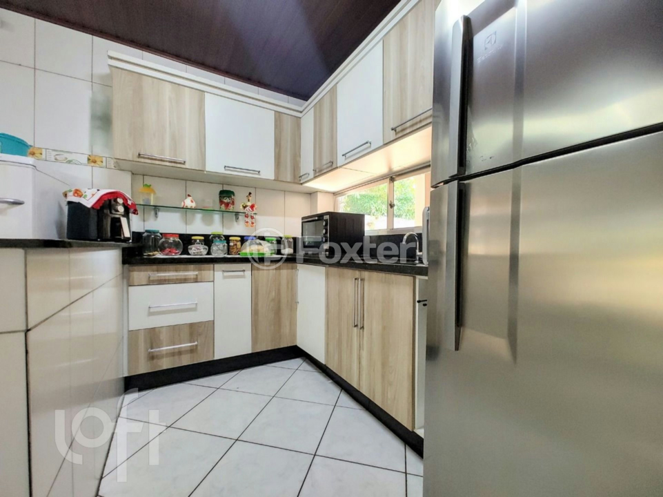 Casa à venda com 4 quartos, 187m² - Foto 7