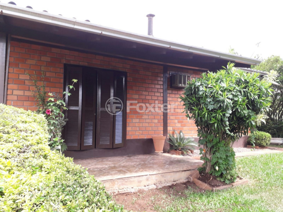 Casa à venda com 2 quartos, 129m² - Foto 1