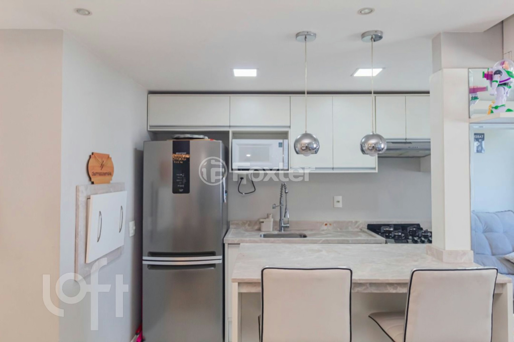 Apartamento à venda com 2 quartos, 60m² - Foto 7