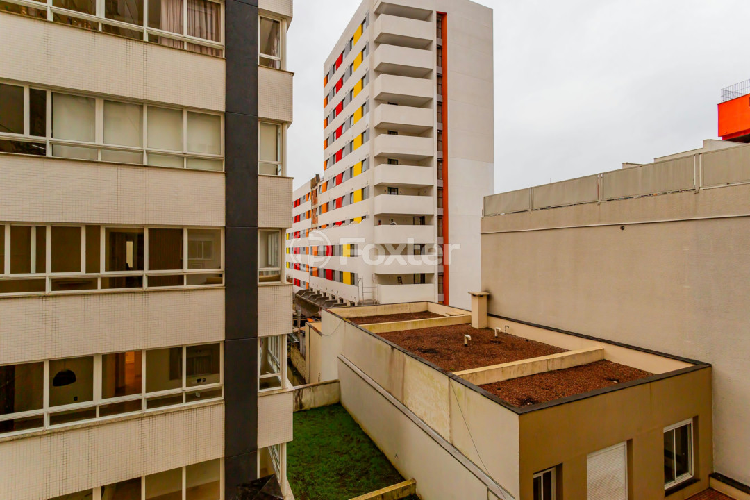 Apartamento à venda com 2 quartos, 58m² - Foto 4