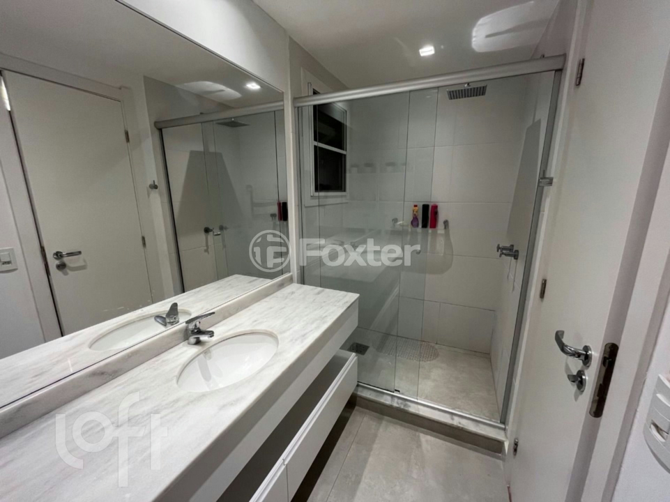 Apartamento à venda com 2 quartos, 75m² - Foto 32