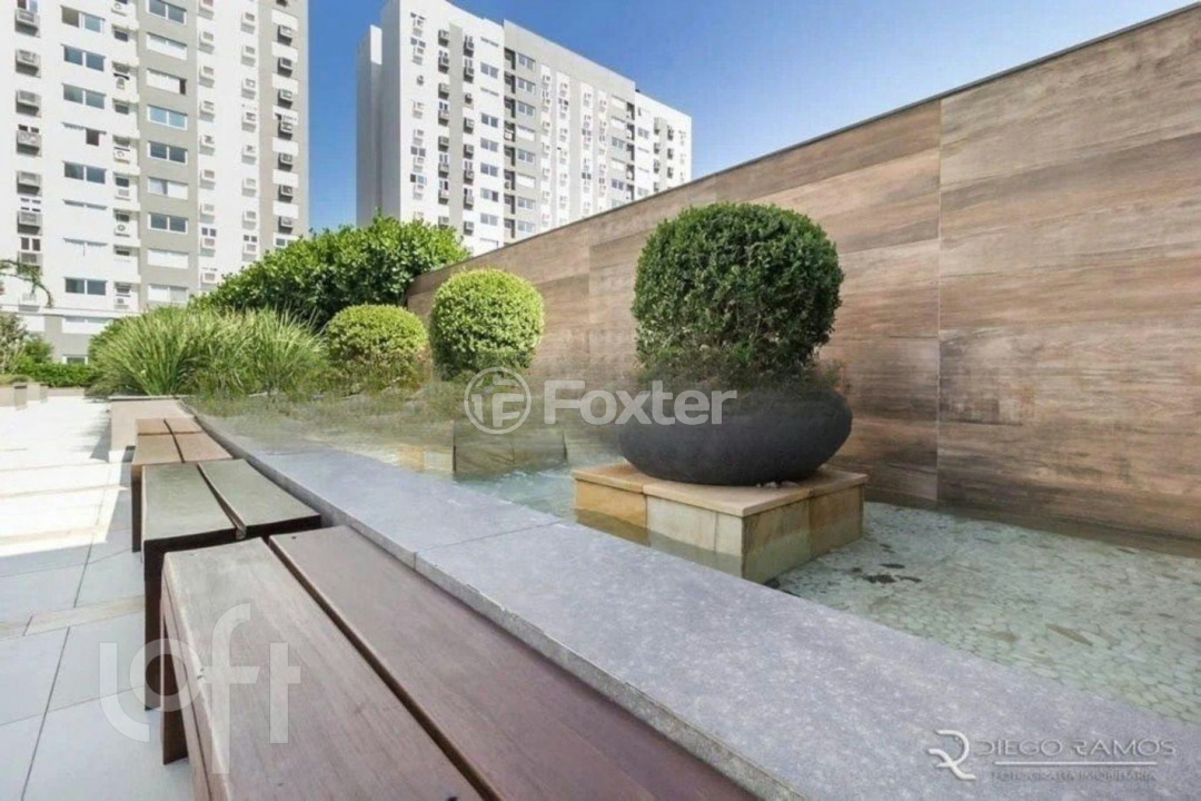 Apartamento à venda com 2 quartos, 75m² - Foto 46