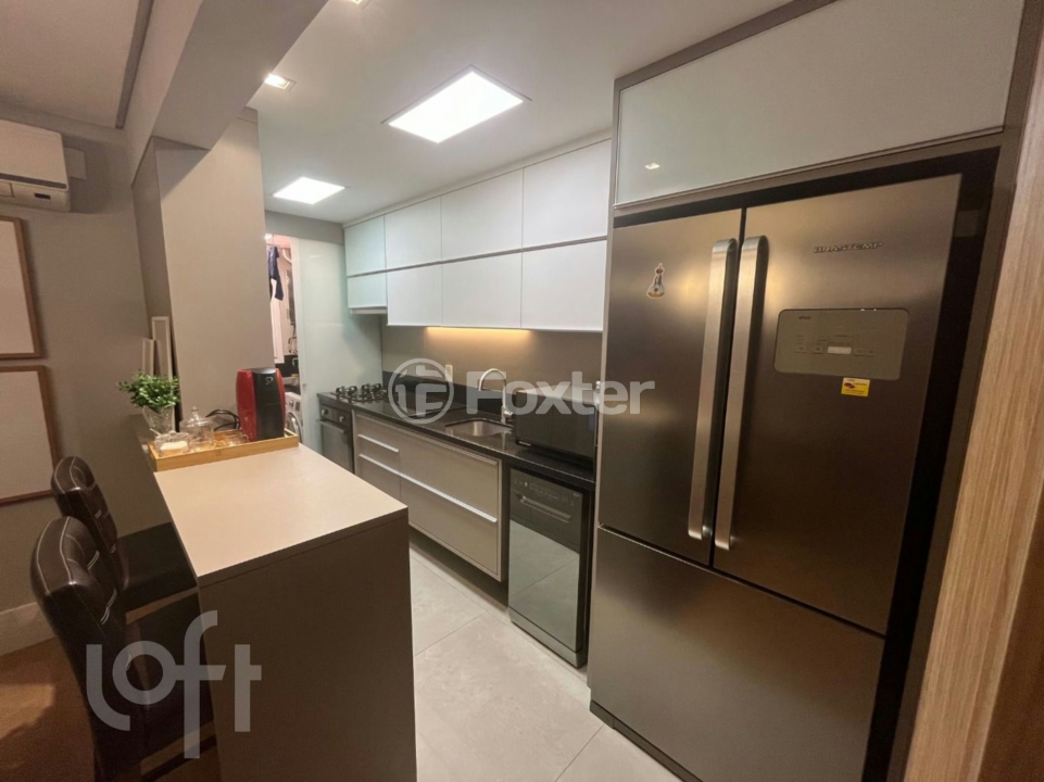 Apartamento à venda com 2 quartos, 75m² - Foto 25