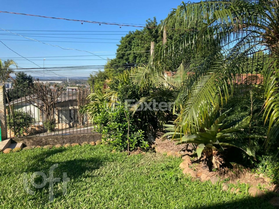 Casa à venda com 6 quartos, 209m² - Foto 3