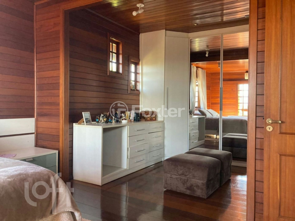 Casa à venda com 6 quartos, 209m² - Foto 31
