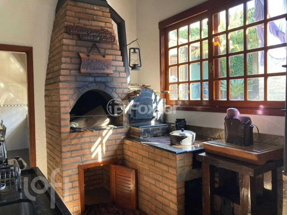 Casa à venda com 6 quartos, 209m² - Foto 8
