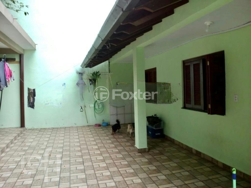 Casa à venda com 2 quartos, 69m² - Foto 1