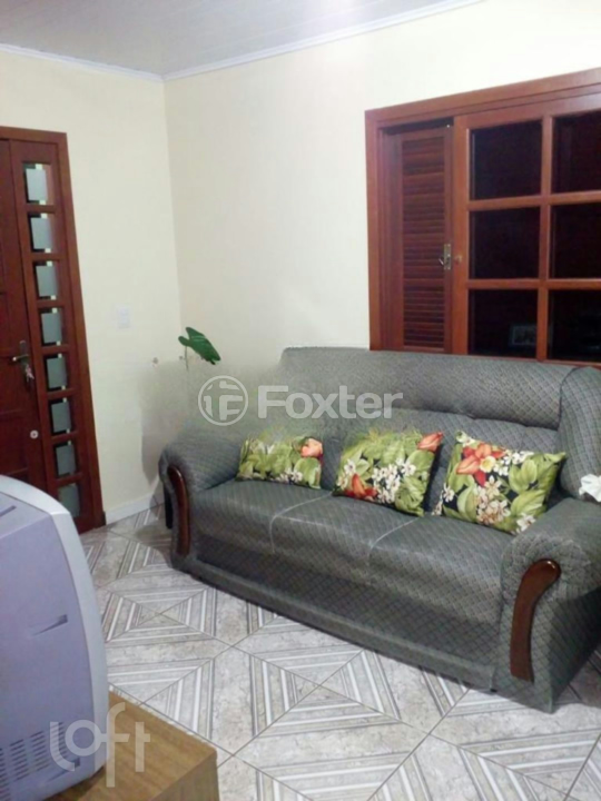 Casa à venda com 2 quartos, 69m² - Foto 2