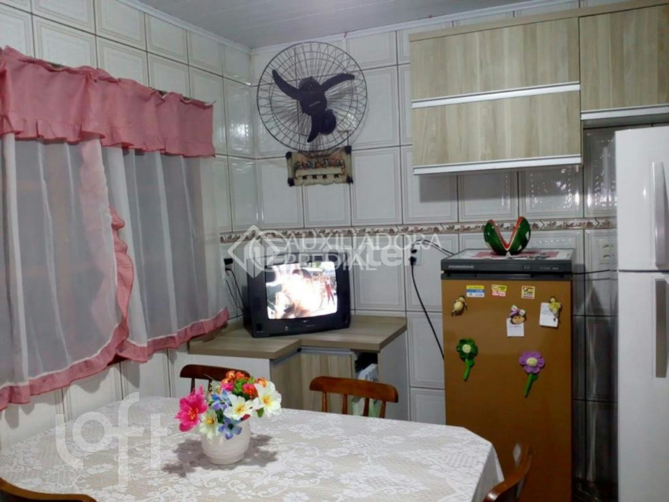 Casa à venda com 2 quartos, 69m² - Foto 5