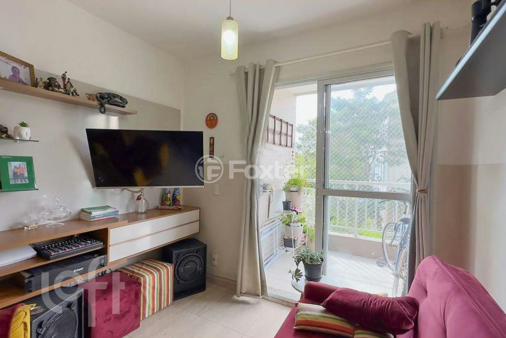 Apartamento à venda com 3 quartos, 69m² - Foto 2