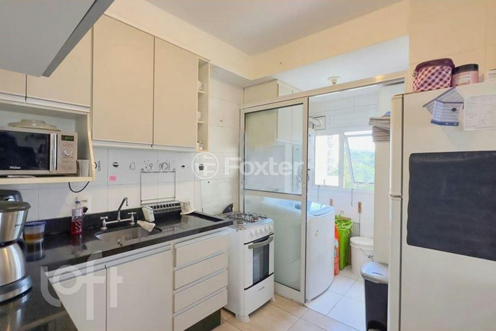Apartamento à venda com 3 quartos, 69m² - Foto 4