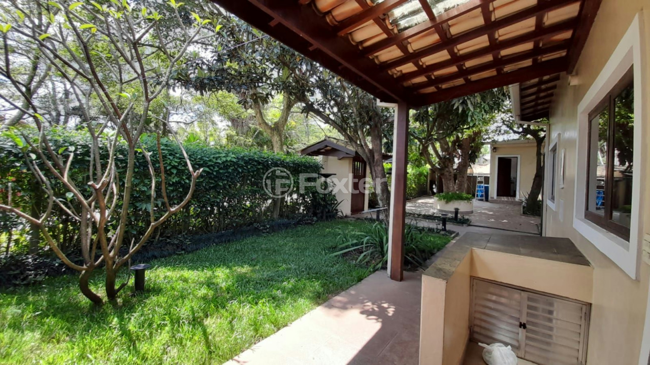 Casa de Condomínio à venda com 3 quartos, 456m² - Foto 4