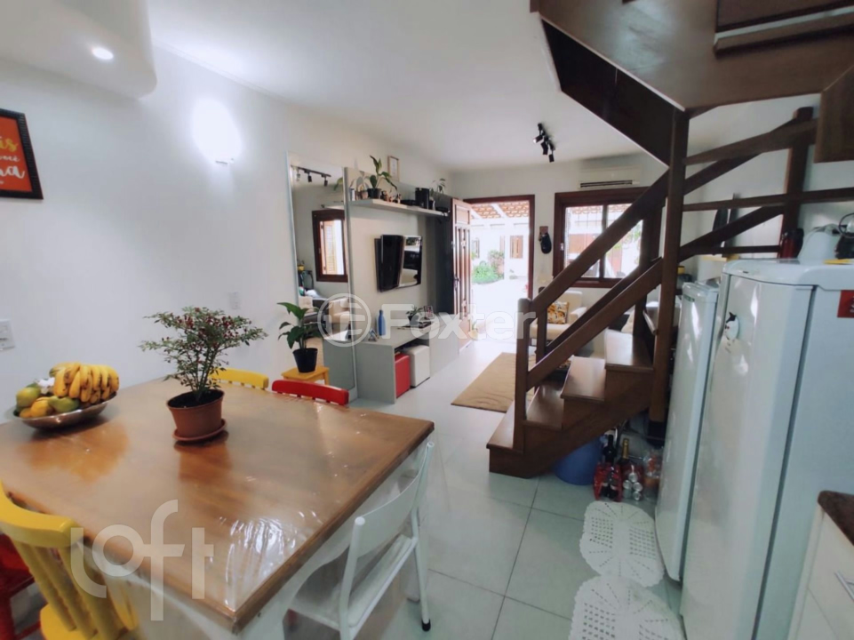 Casa de Condomínio à venda com 3 quartos, 97m² - Foto 2