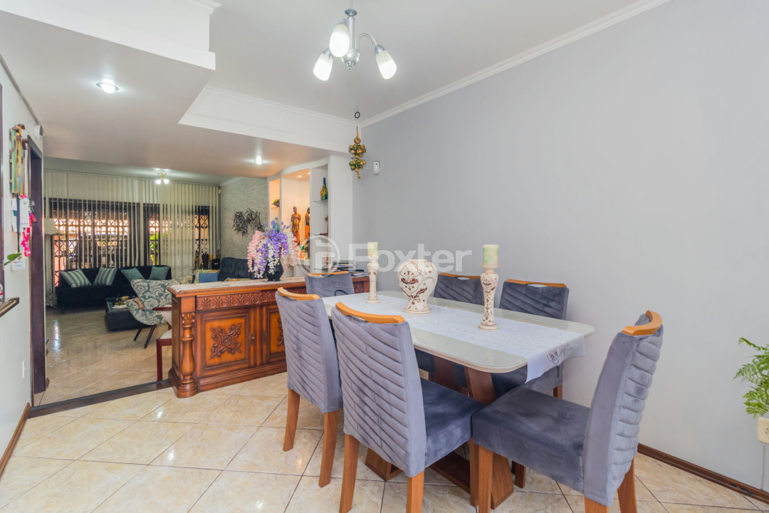 Casa à venda com 3 quartos, 197m² - Foto 4