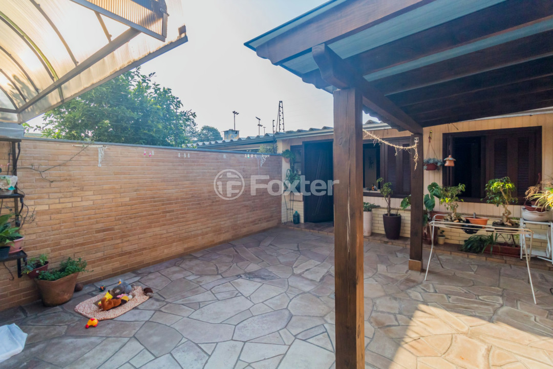Casa à venda com 3 quartos, 197m² - Foto 35