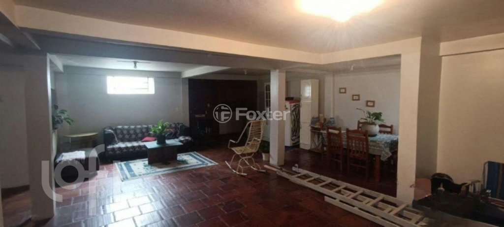 Casa à venda com 3 quartos, 250m² - Foto 7