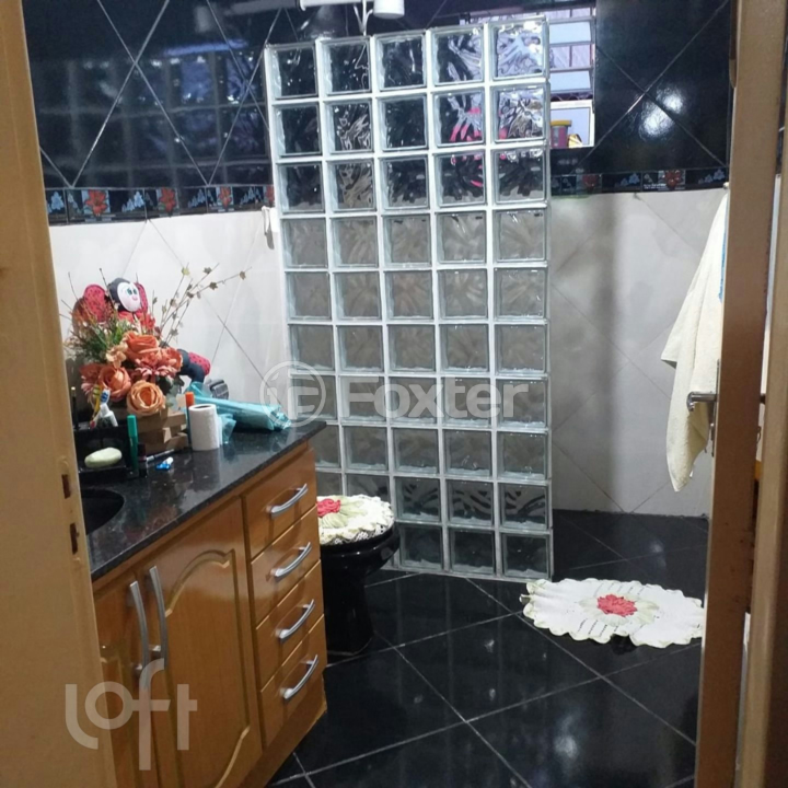 Casa à venda com 5 quartos, 220m² - Foto 9