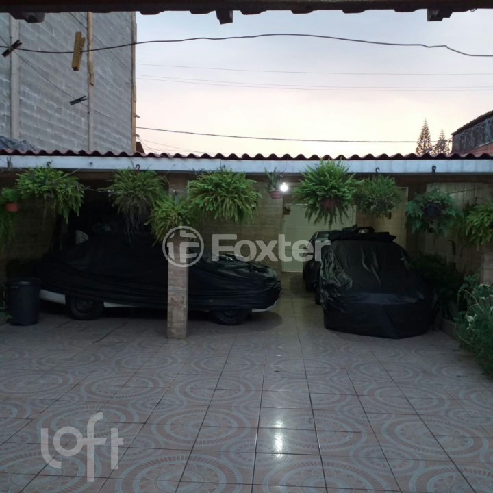Casa à venda com 5 quartos, 220m² - Foto 31