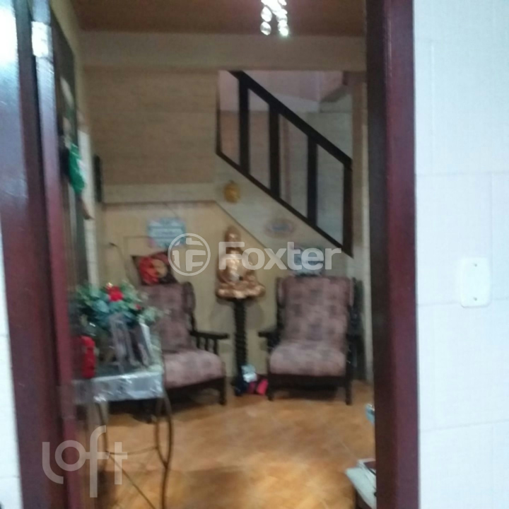 Casa à venda com 5 quartos, 220m² - Foto 4
