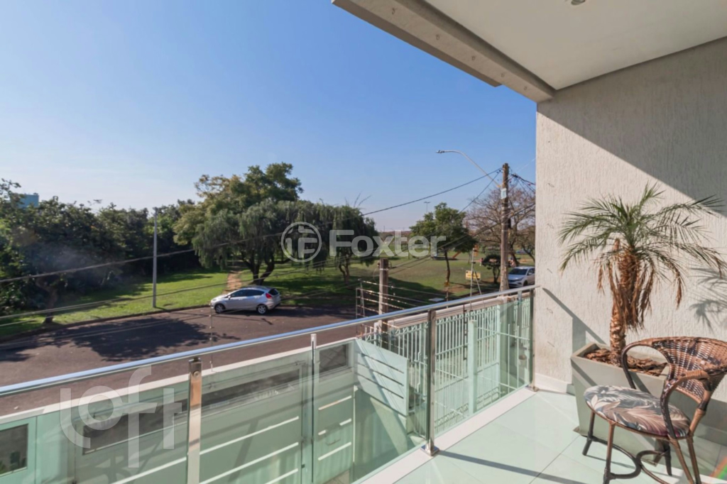 Casa à venda com 3 quartos, 190m² - Foto 4