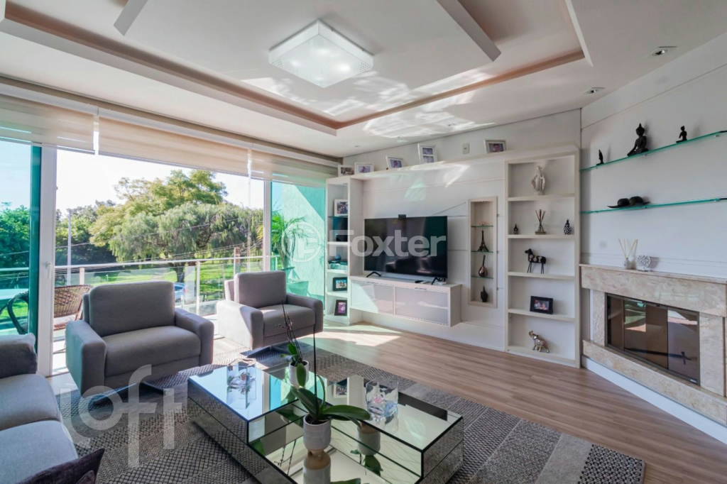 Casa à venda com 3 quartos, 190m² - Foto 1