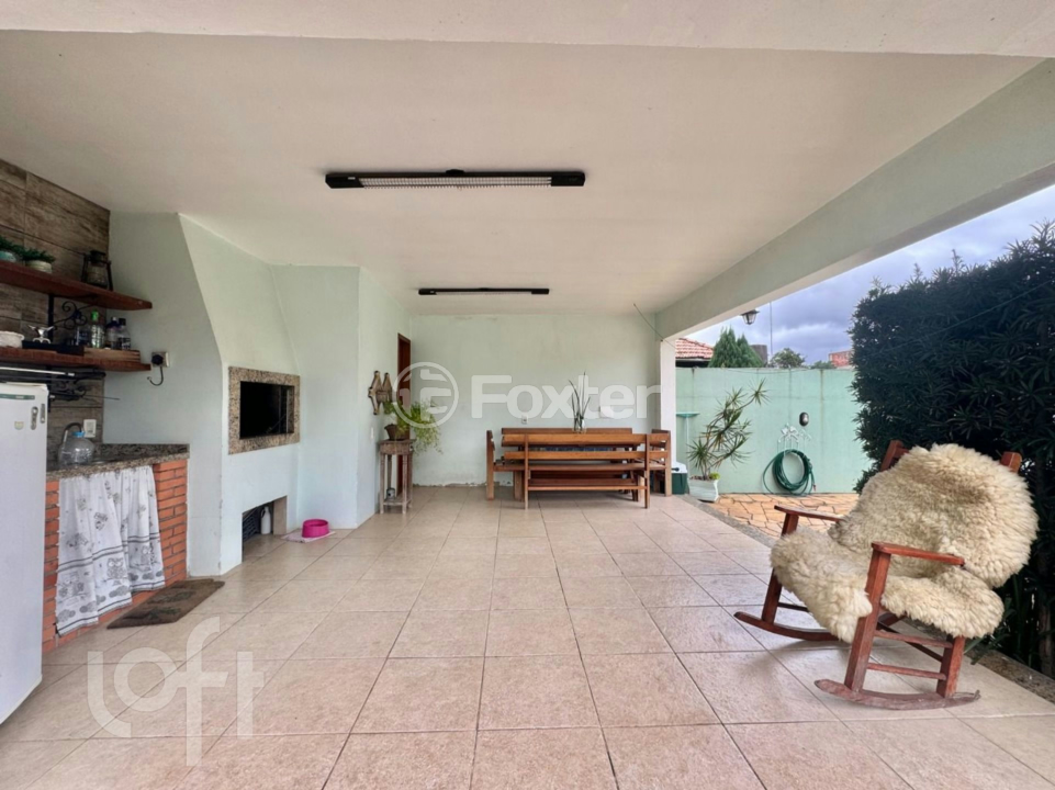 Casa à venda com 3 quartos, 136m² - Foto 4