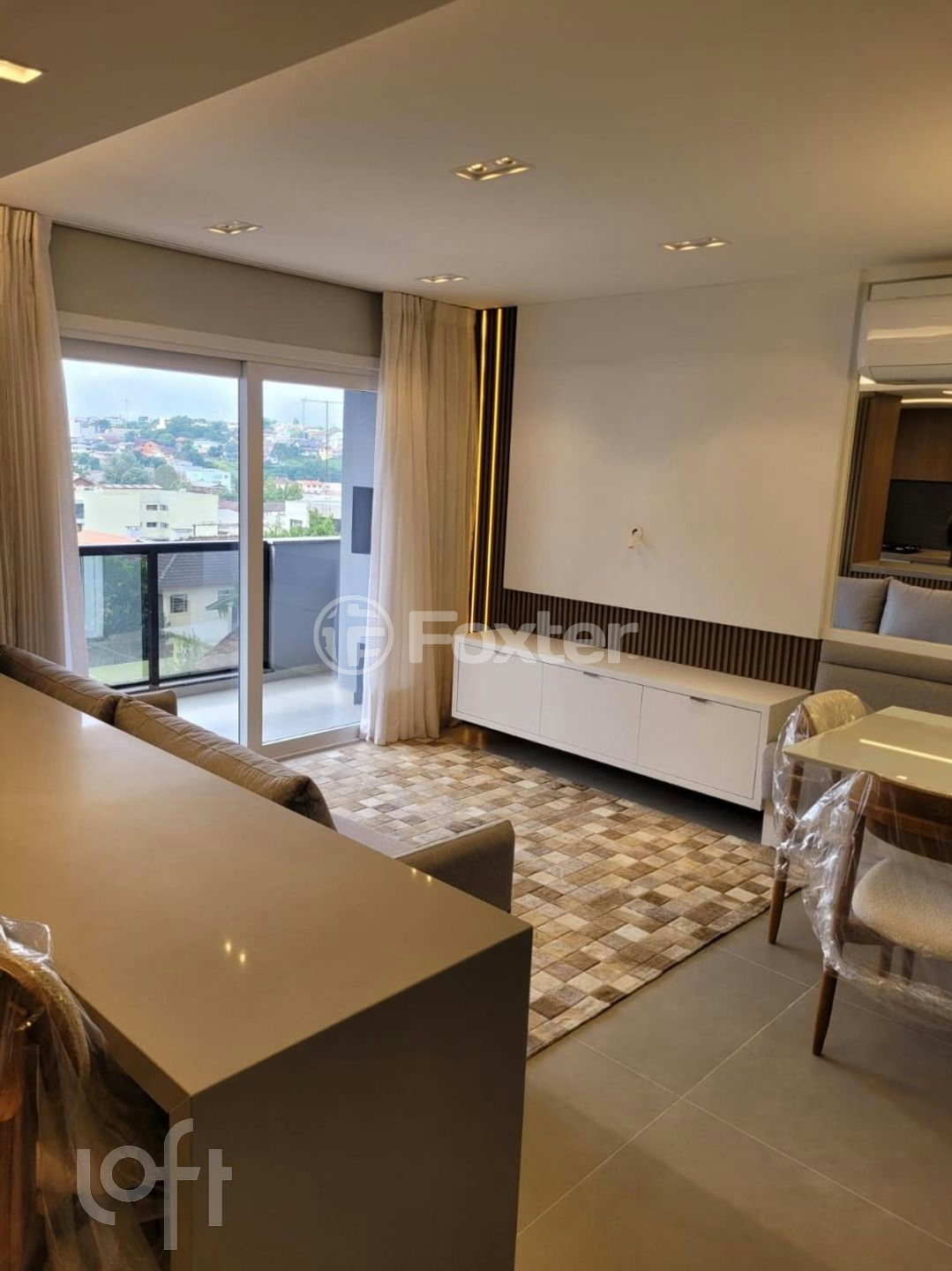 Apartamento à venda com 3 quartos, 100m² - Foto 2