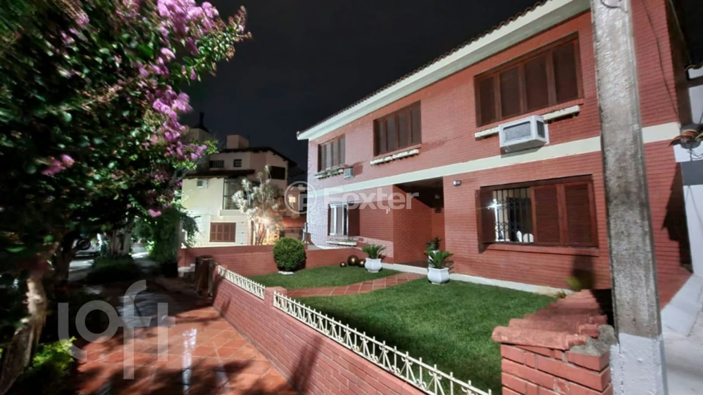 Casa de Condomínio à venda com 4 quartos, 371m² - Foto 1