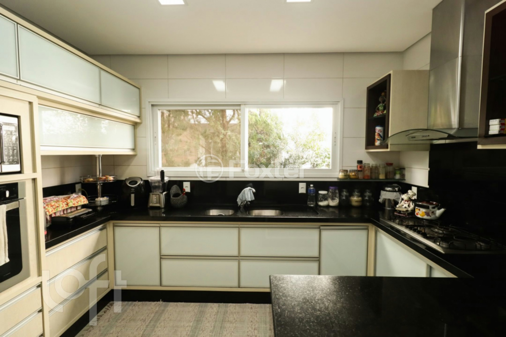 Casa à venda com 4 quartos, 317m² - Foto 6