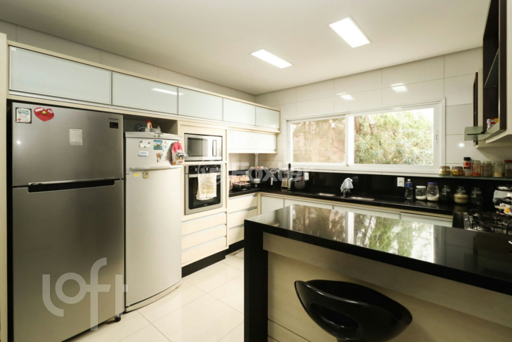 Casa à venda com 4 quartos, 317m² - Foto 5