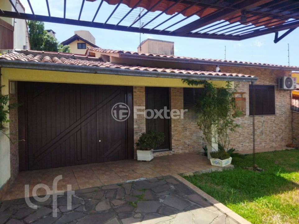 Casa à venda com 2 quartos, 91m² - Foto 1